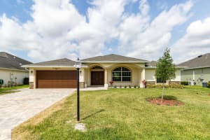 352 SW Vista Lake Dr, Port St. Lucie, FL 34953, Sold 05/18/22