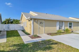 1554 Royal Forest Ct, West Palm Beach, FL 33406, Sold 04/19/22