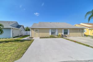 1554 Royal Forest Ct, West Palm Beach, FL 33406, Sold 04/19/22