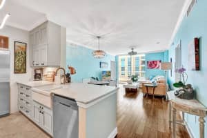 700 E Boynton Beach Blvd UNIT 1203, Boynton Beach, FL 33435, Sold 06/30/22