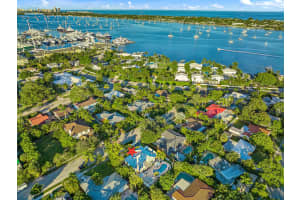 300 35th St, West Palm Beach, FL 33407, Sold 06/27/22