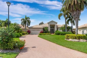 2208 SE Stonehaven Rd, Port St. Lucie, FL 34952, Sold 05/20/22