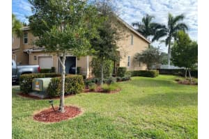 5755 Monterra Club Dr, Lake Worth Beach, FL 33463, Sold 04/15/22