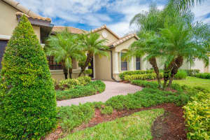 2275 NW Diamond Creek Way, Jensen Beach, FL 34957, Sold 06/03/22