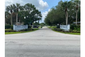 1803 Hazelwood Dr, Fort Pierce, FL 34982, Sold 07/22/22