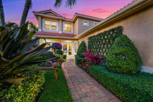 12479 Aviles Cir, Palm Beach Gardens, FL 33418, Sold 05/23/22