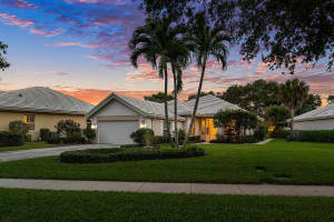 8637 Doverbrook Dr, Palm Beach Gardens, FL 33410, Sold 05/16/22