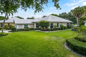 8637 Doverbrook Dr, Palm Beach Gardens, FL 33410, Sold 05/16/22