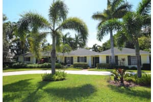 3825 S Lake Dr, Boynton Beach, FL 33435, Sold 04/29/22