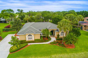 2400 Winding Creek Ln, Fort Pierce, FL 34981, Sold 04/28/22