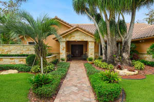 5444 W Leitner Dr, Coral Springs, FL 33067, Sold 05/17/22