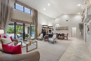 5444 W Leitner Dr, Coral Springs, FL 33067, Sold 05/17/22