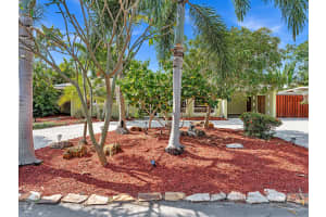 2036 NE 30th St, Fort Lauderdale, FL 33306, Sold 07/01/22