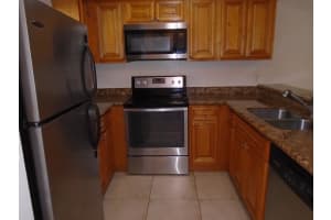 1661 Balfour Point Dr h, West Palm Beach, FL 33411, Sold 06/27/22