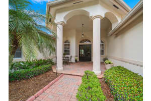4450 SW Long Bay Dr, Palm City, FL 34990, Sold 05/11/22
