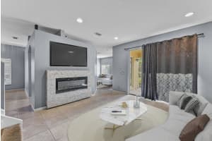 5989 Durango Dr, Lake Worth Beach, FL 33449, Sold 05/13/22