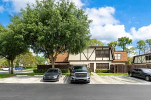 146 Weybridge Cir APT C, Royal Palm Beach, FL 33411, Sold 05/18/22