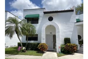 393 NW 36th Ave, Deerfield Beach, FL 33442, Sold 05/11/22