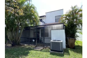 393 NW 36th Ave, Deerfield Beach, FL 33442, Sold 05/11/22