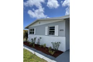1055 W 26th St, West Palm Beach, FL 33404, Sold 06/10/22