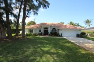 201 S Country Club Blvd, Boca Raton, FL 33487, Sold 04/20/22