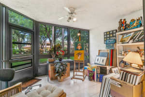 5294 10th Fairway Dr APT 3, Delray Beach, FL 33484, Sold 05/26/22