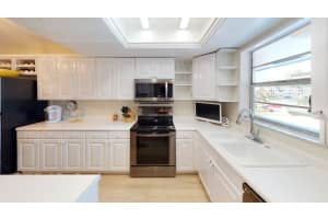 2929 SE Ocean Blvd Apt 103-8, Stuart, FL 34996, Sold 06/10/22