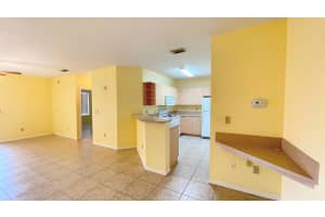102 SW Peacock Blvd Apt 2-206, Port St. Lucie, FL 34986, Sold 05/12/22