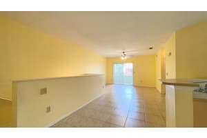 102 SW Peacock Blvd Apt 2-206, Port St. Lucie, FL 34986, Sold 05/12/22