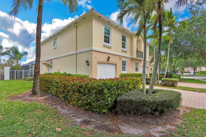 114 Santa Barbara Way, Palm Beach Gardens, FL 33410, Sold 05/12/22