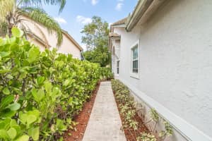 10561 Pelican Dr, Wellington, FL 33414, Sold 06/30/22