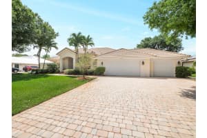8086 SW Yachtsmans Dr, Stuart, FL 34997, Sold 05/26/22
