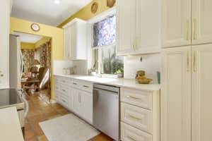 304 S Hampton Dr, Jupiter, FL 33458, Sold 06/15/22