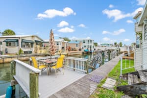 22 Nettles Blvd, Jensen Beach, FL 34957, Sold 05/13/22