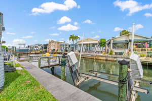 22 Nettles Blvd, Jensen Beach, FL 34957, Sold 05/13/22