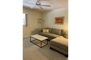 400 18th St #7, Vero Beach, FL 32960, Sold 06/03/22