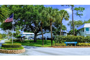 2929 SE Ocean Blvd Apt 105-4, Stuart, FL 34996, Sold 05/11/22