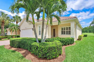 8495 SW Cruden Bay Ct, Stuart, FL 34997, Sold 05/25/22