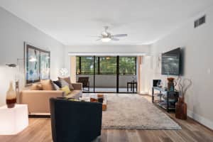 12568 Shoreline Dr APT 302, Wellington, FL 33414, Sold 06/09/22