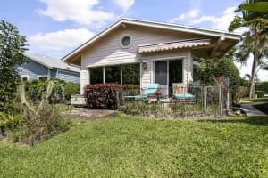 4044 NE Breakwater Dr, Jensen Beach, FL 34957, Sold 06/01/22