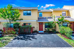 5342 Jog Ln, Delray Beach, FL 33484, Sold 06/10/22