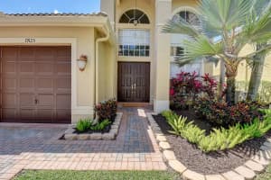 Saturnia, 19123 2 River Ln, Boca Raton, FL 33498, Sold 06/07/22