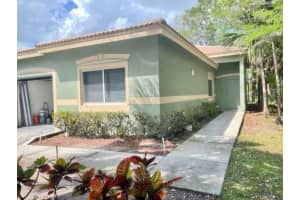 230 Crestwood Cir APT 104, Royal Palm Beach, FL 33411, Sold 06/27/22