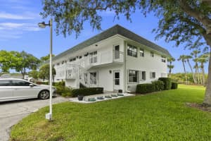 2800 Indian River Blvd APT O6, Vero Beach, FL 32960, Sold 09/20/22