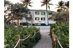 250 S Ocean Blvd APT 280, Delray Beach, FL 33483, Sold 08/31/22