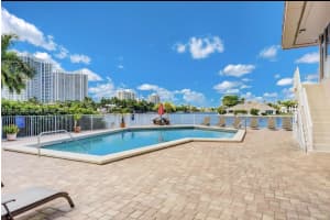 3161 S Ocean Dr APT 402, Hallandale Beach, FL 33009, Sold 04/29/22
