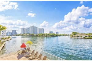 3161 S Ocean Dr APT 402, Hallandale Beach, FL 33009, Sold 04/29/22