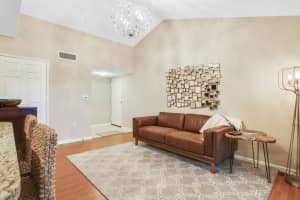 284 Village Blvd APT 9310, Tequesta, FL 33469, Sold 05/17/22