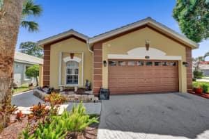 165 Harbor Lake Cir, Greenacres, FL 33413, Sold 06/06/22