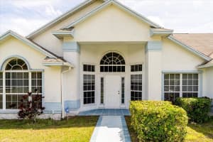 1103 Kingswood Ln, Fort Pierce, FL 34982, Sold 05/10/22